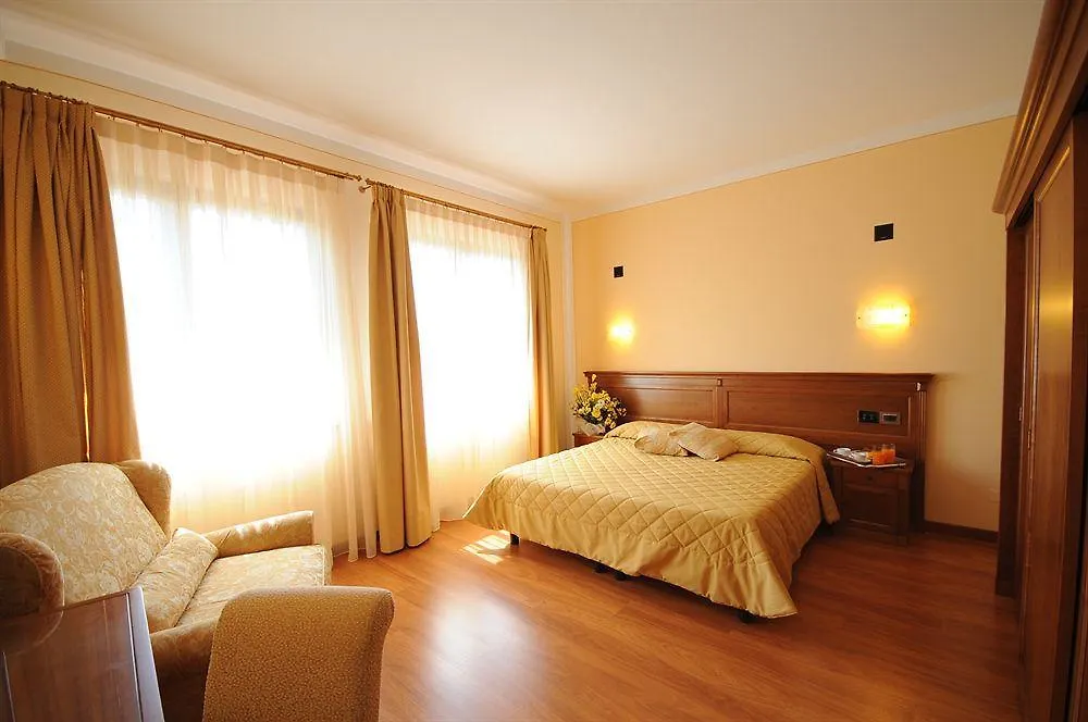Hotel Panoramic Montepulciano Stazione 3*,  Italië
